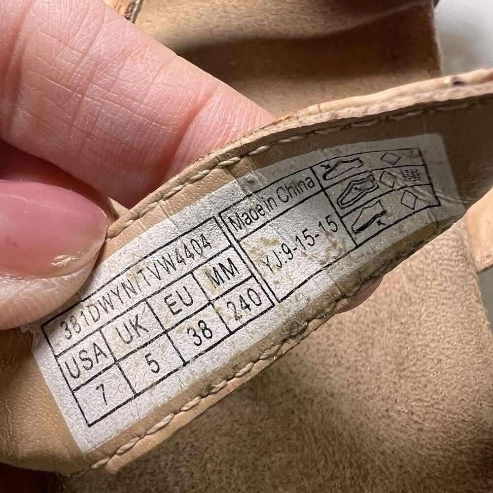 Vionic Dwyn Sandals Size 7 Tan Cork Wedge Orthaheel Adjustable Straps Comfort - Picture 10 of 10
